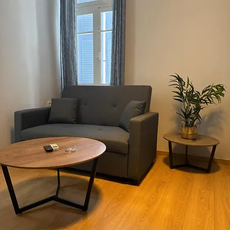 Hotel Byzantium In The Centre Of Hermoupolis